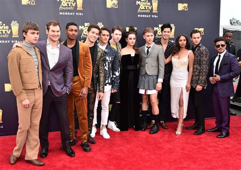 cast of thirteen reasons why